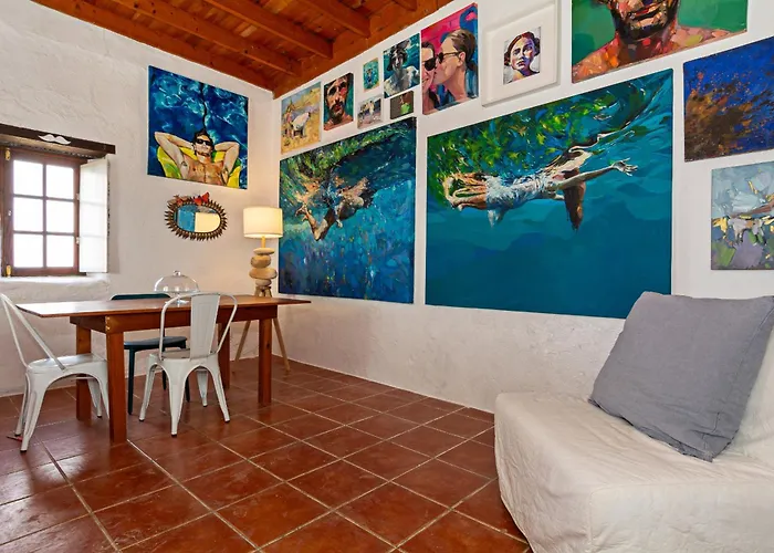 Bohemian Art House - 2br In Yaiza & Garden בית נופש Las Breñas